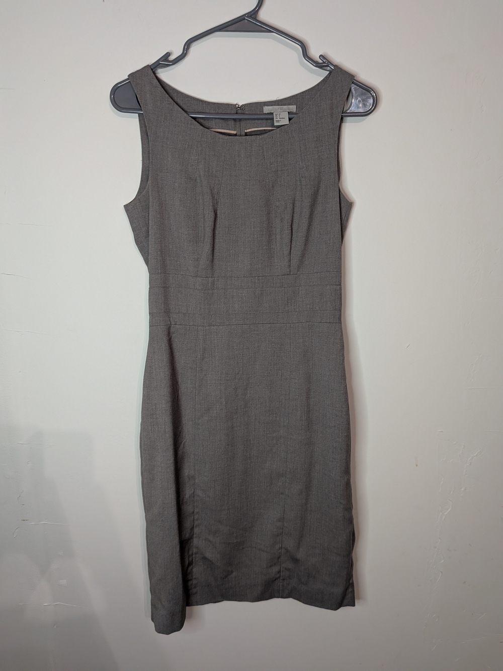 H&M Gray Sleeveless Midi Sheath Dress with Round Neck